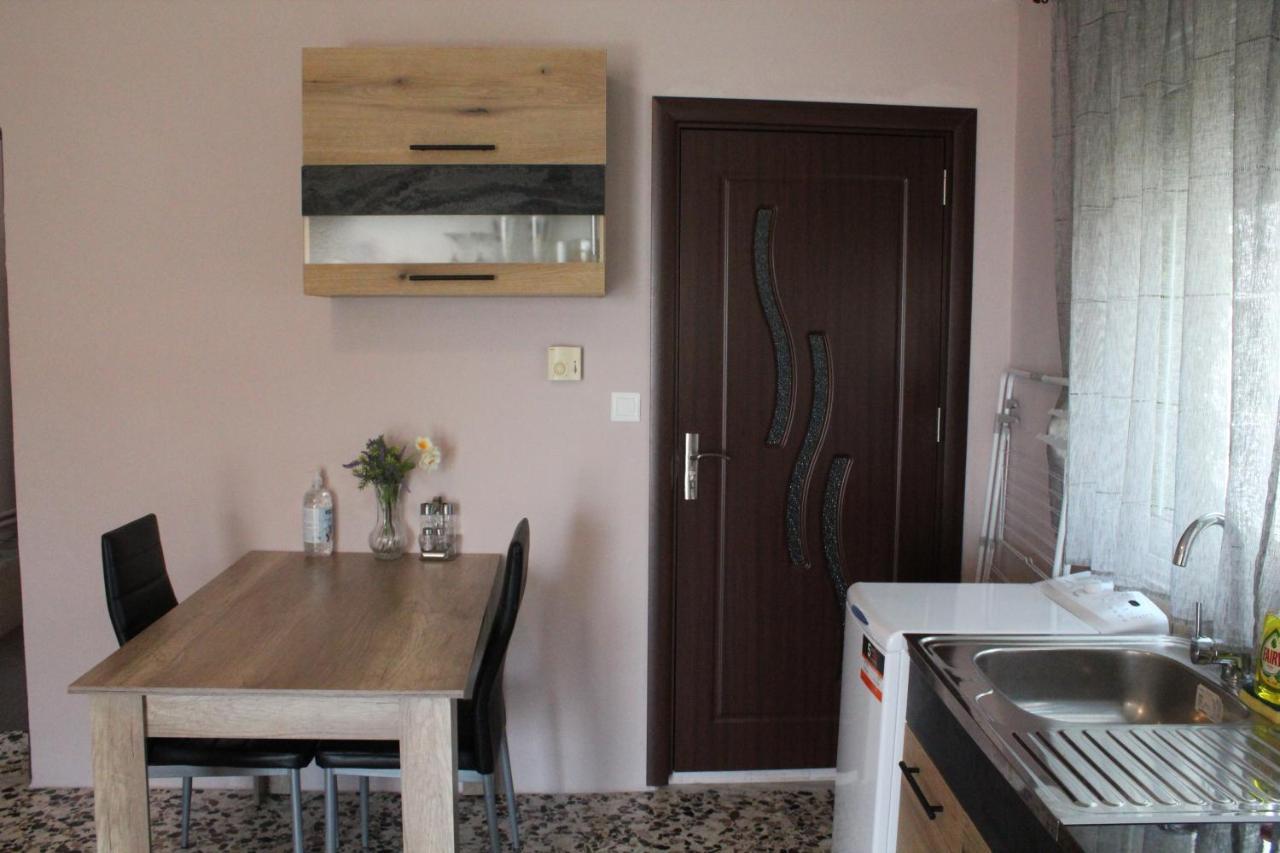 Holiday Kavala Exterior photo